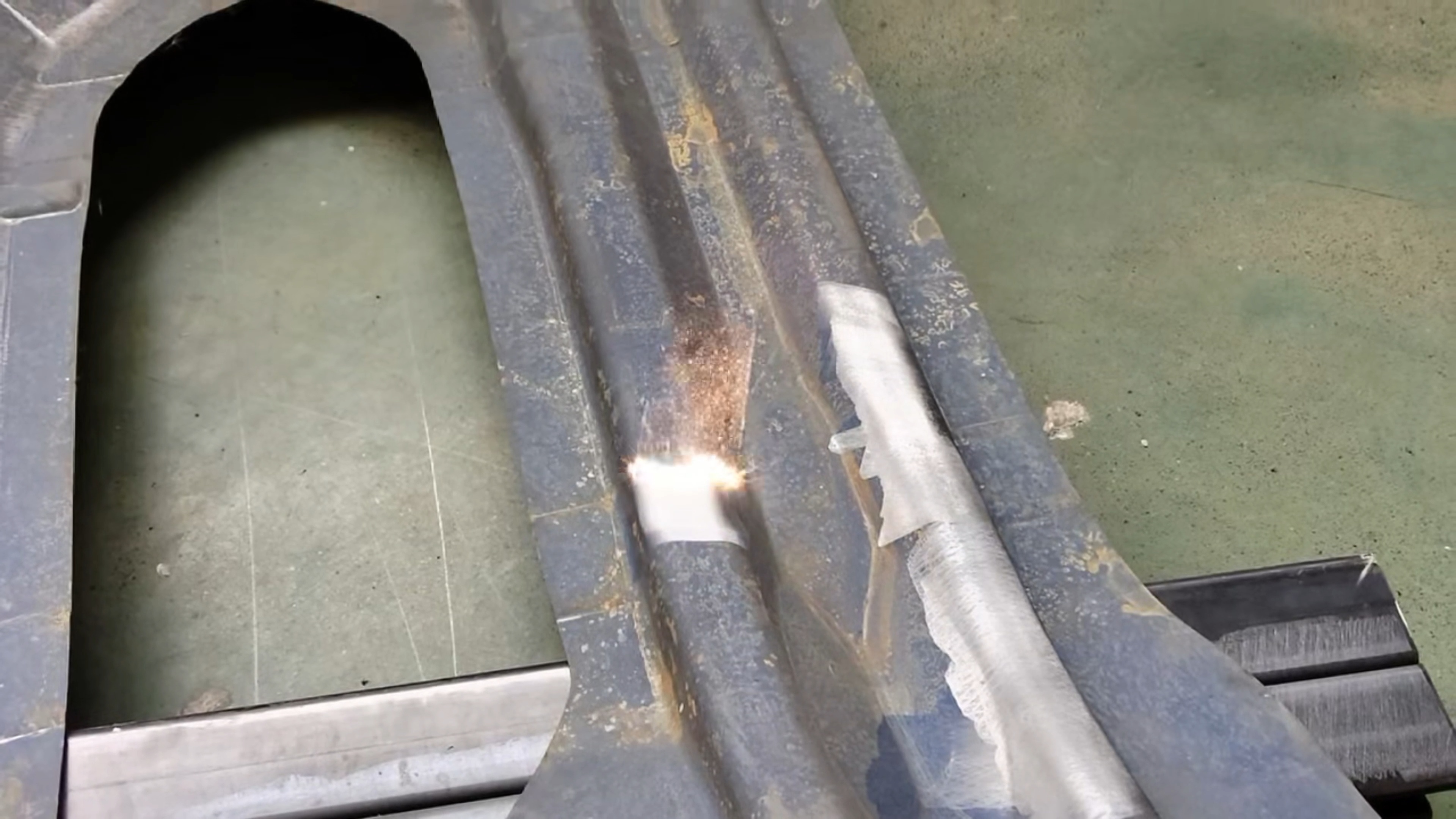 激光清洗机除漆工艺要点与规范